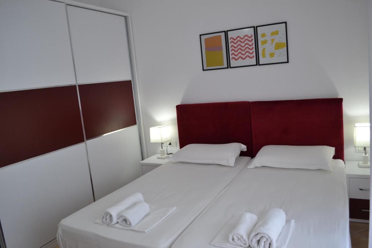 Seaview Penthouse 2 Bedrooms Apartment & Box Garage Vlorë Exteriör bild