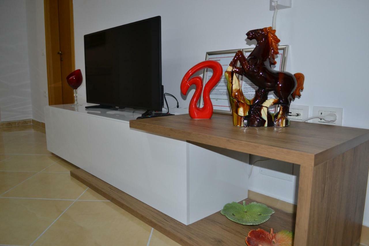 Seaview Penthouse 2 Bedrooms Apartment & Box Garage Vlorë Exteriör bild
